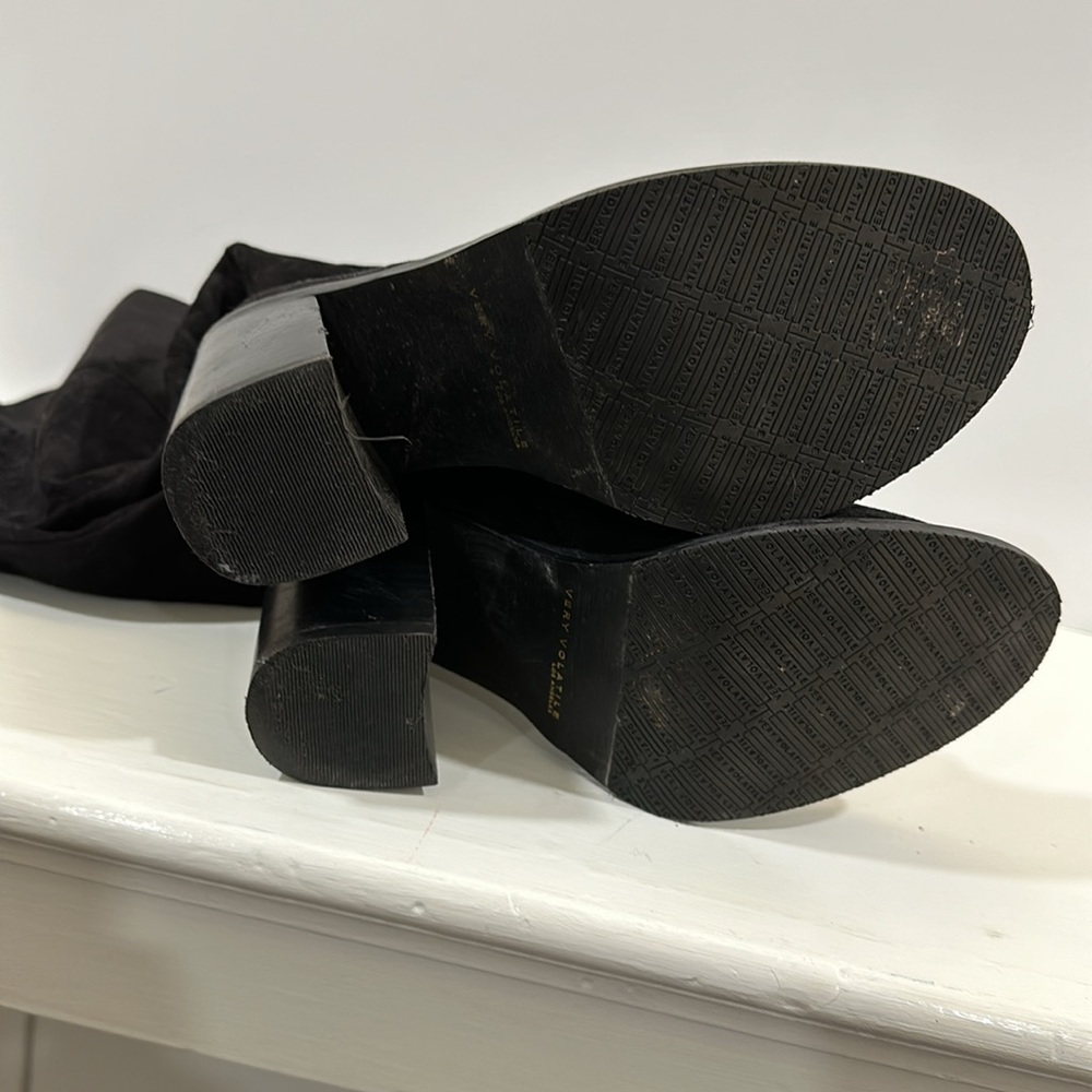 These are Very Volatile over the knee black suede boots - Picture 4 of 5